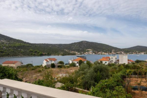 Apartment Frane